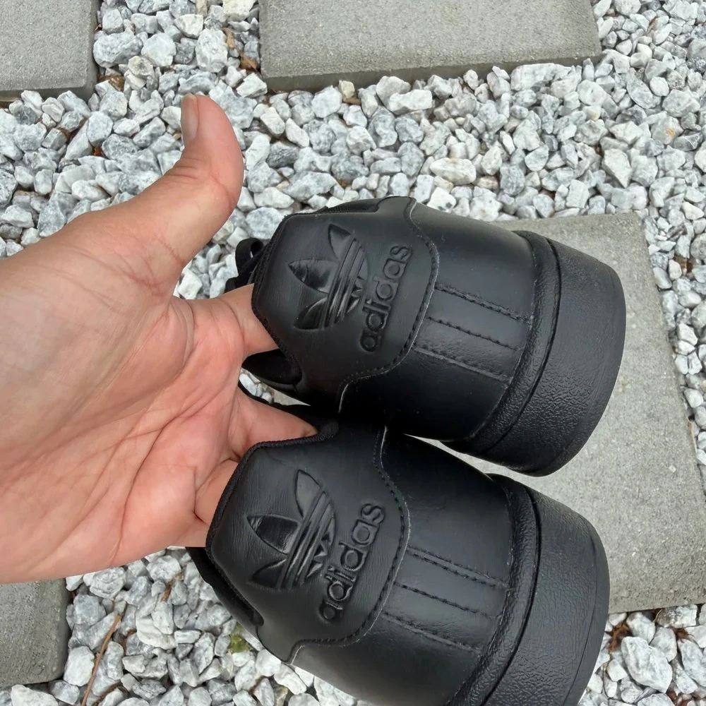 RARE‎ Adidas Campus Triple Black Leather Mens 10.5 Sneakers Low Top  G49418